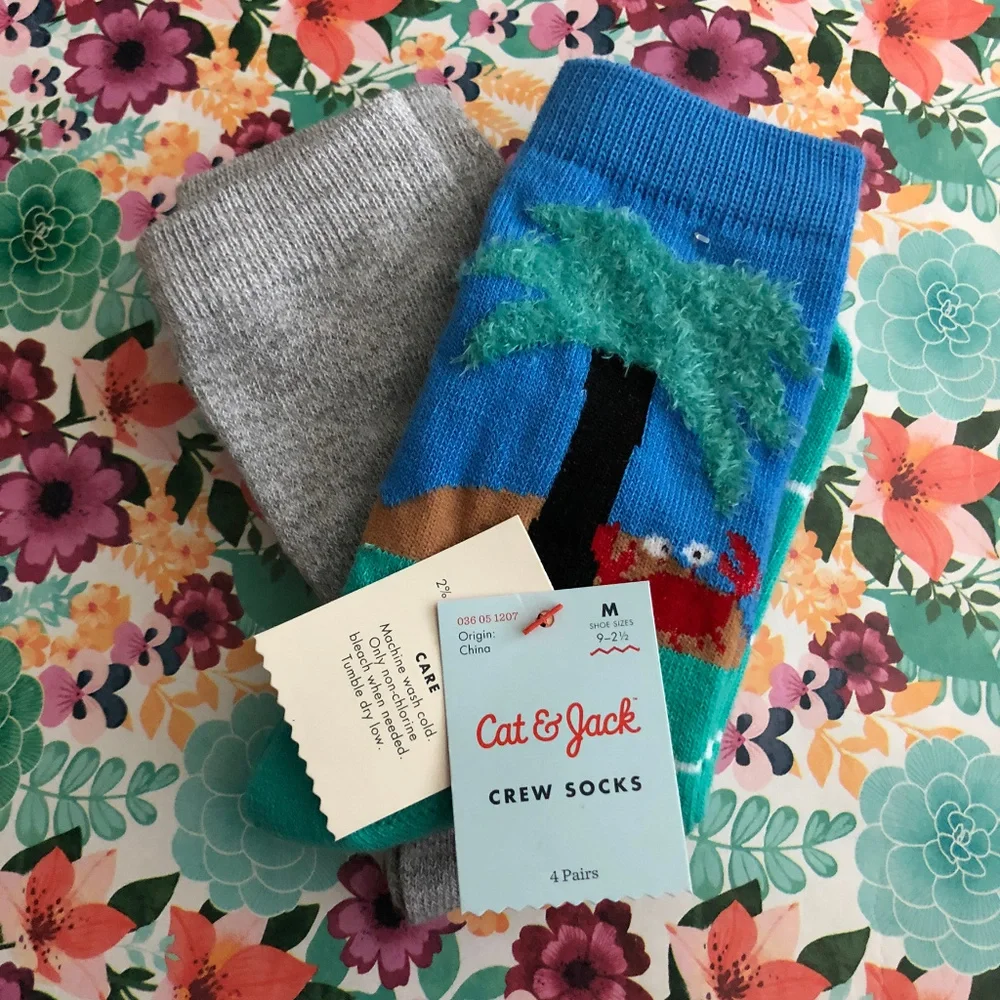 Cat & Jack Crew Socks 2 Pair Crab Beach Novelty